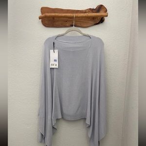 Lululemon Cape